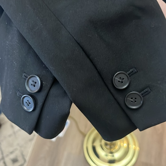 NWT Ann Taylor Black collarless suit jacket with two button closure - Picture 5 of 8